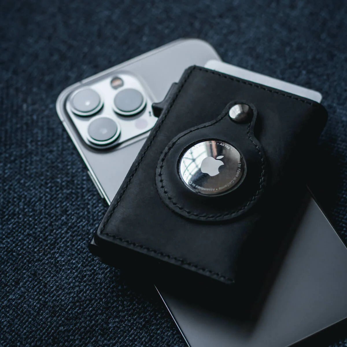 EDGE™ AirTag Smart Wallet