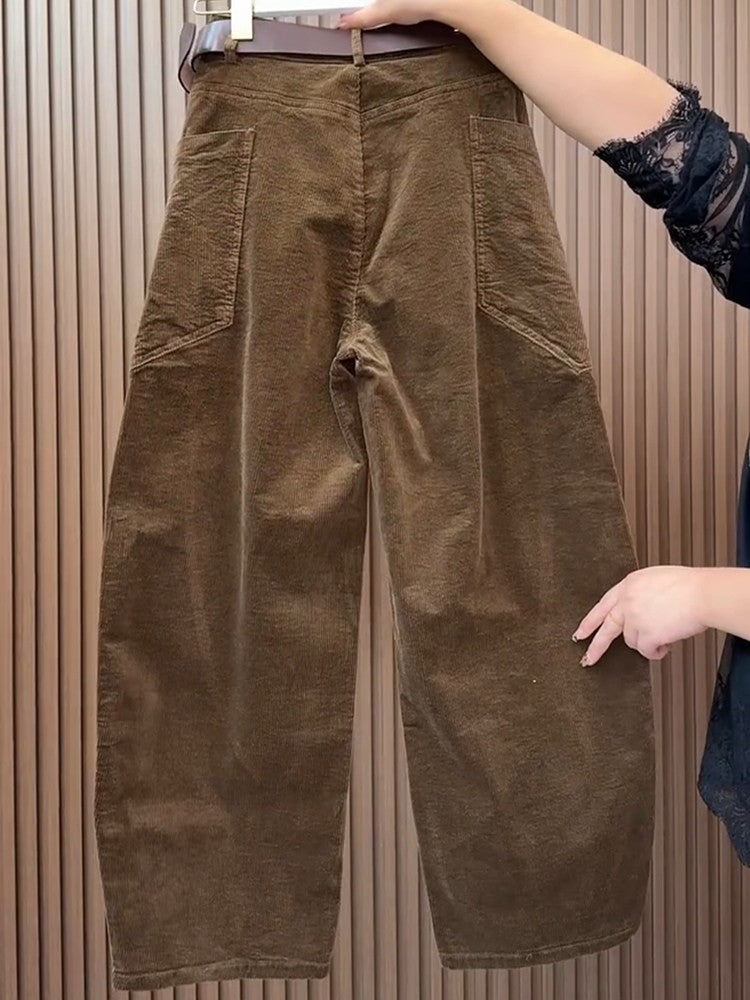 Loose-fitting, retro-style brown trousers